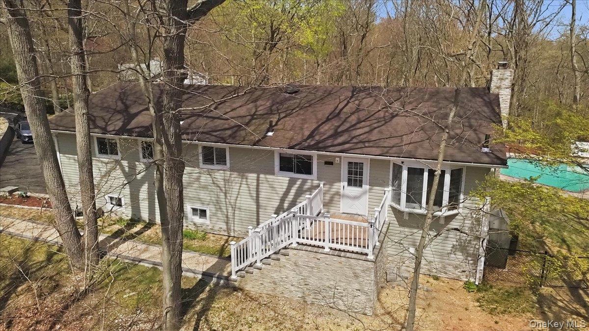 263 Oyster Bay Road Mill Neck, NY 11765 - Photo 19 of 42