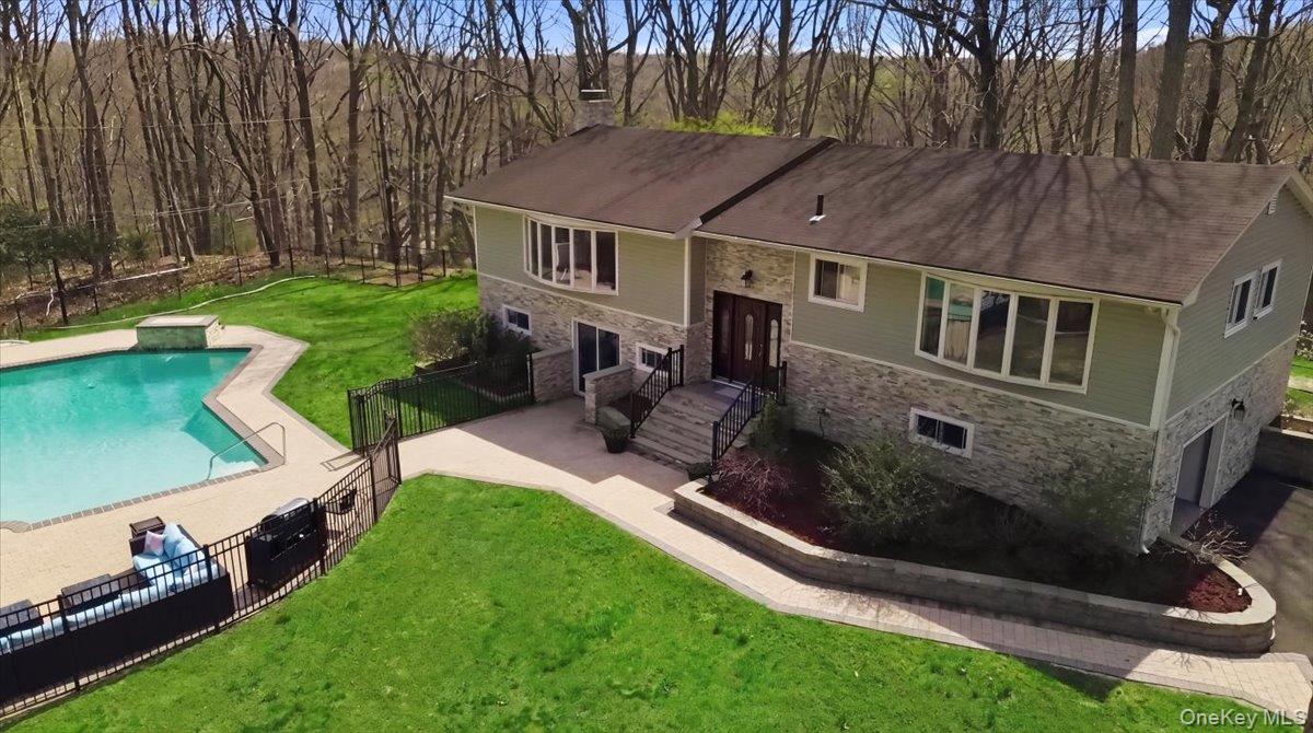 263 Oyster Bay Road Mill Neck, NY 11765 - Photo 40 of 42