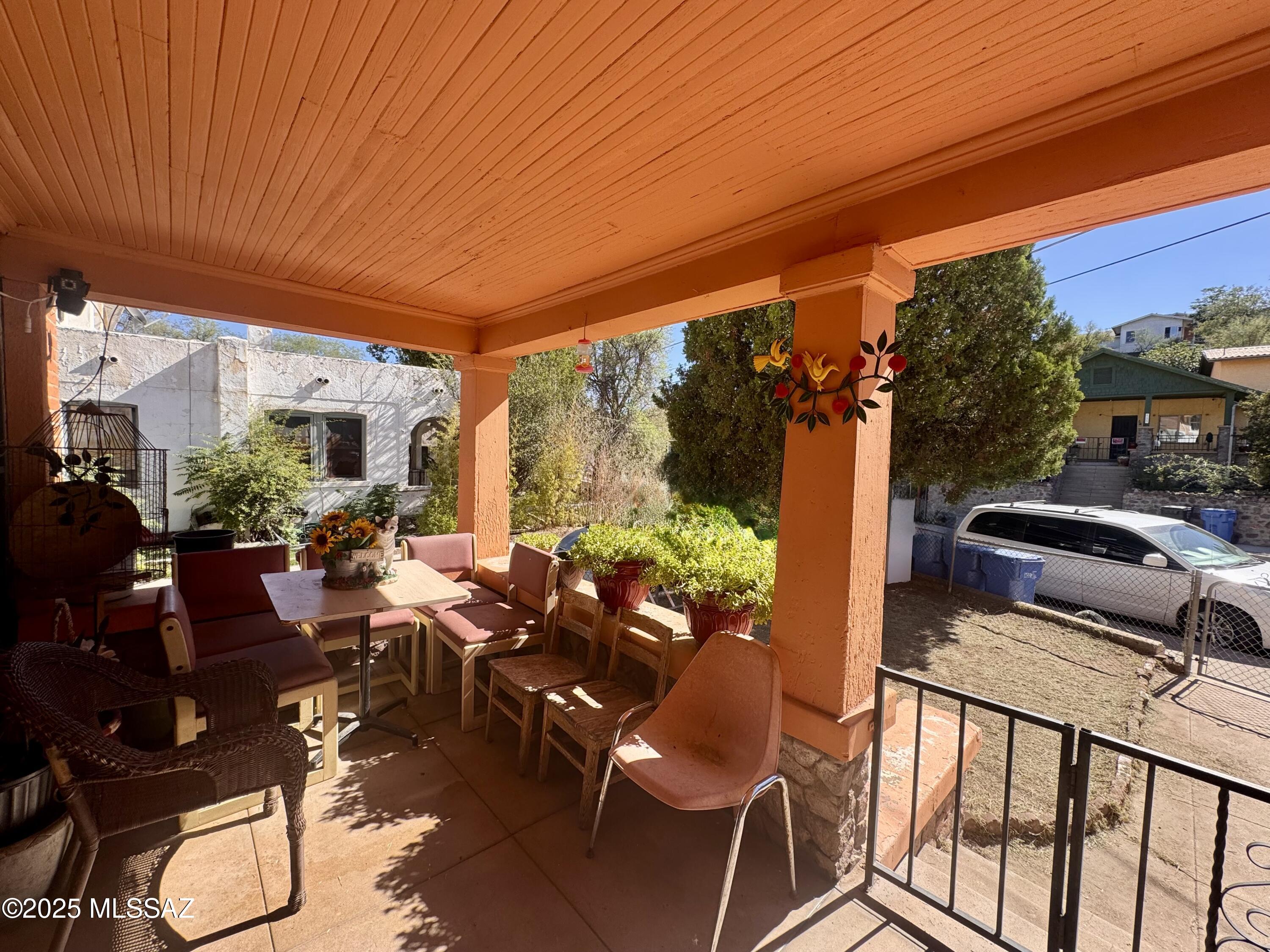472 West Walnut Street Nogales, AZ 85621 - Photo 4 of 47