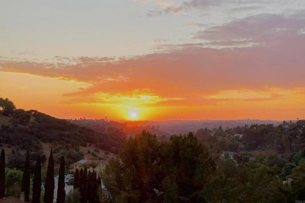 1349 Ridgeview Way Bonita, CA 91902 - Photo 15 of 17