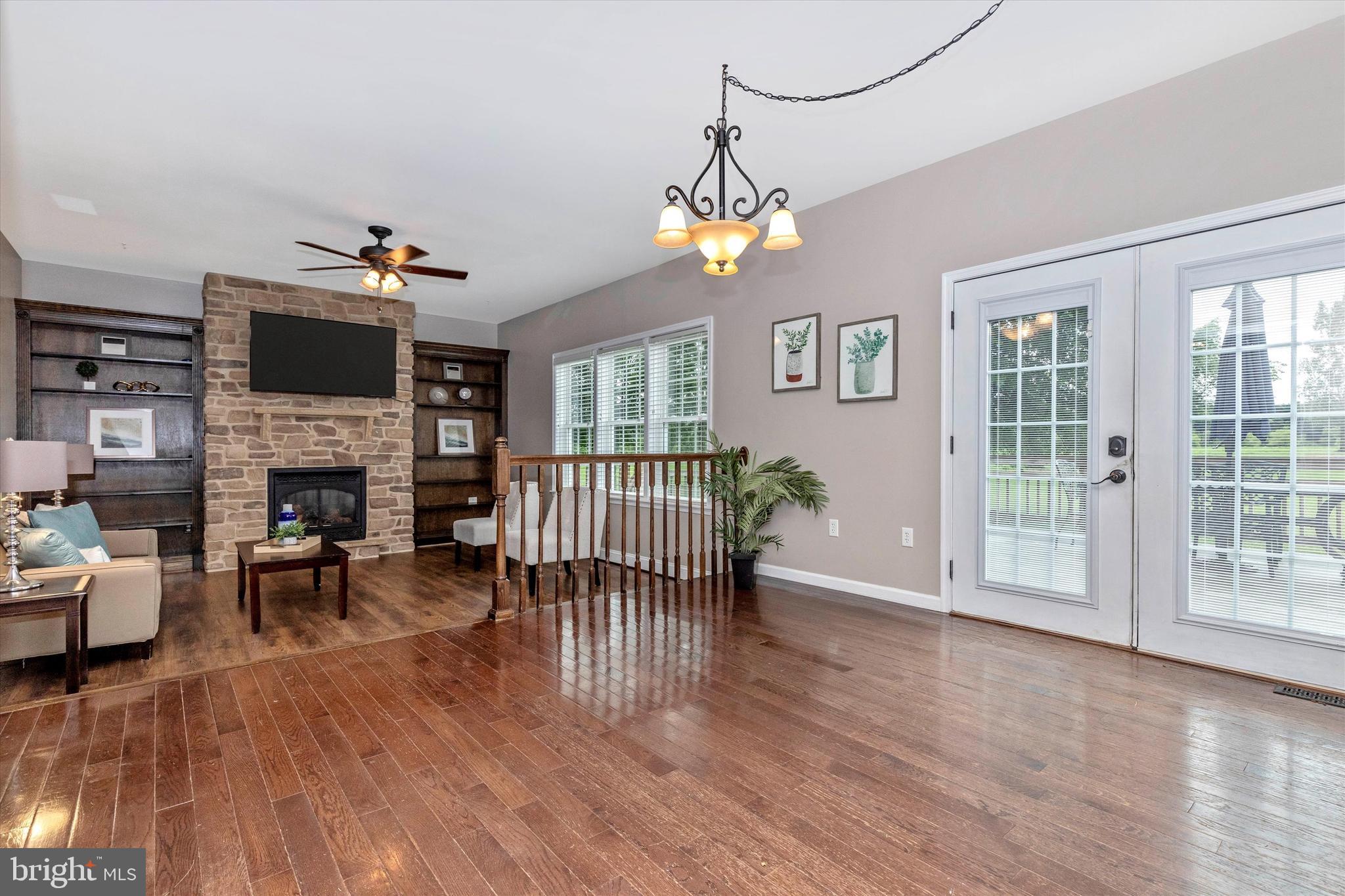 290 Krug Road Gettysburg, PA 17325 - Photo 20 of 73 Eat-in kitchen with open floor plan