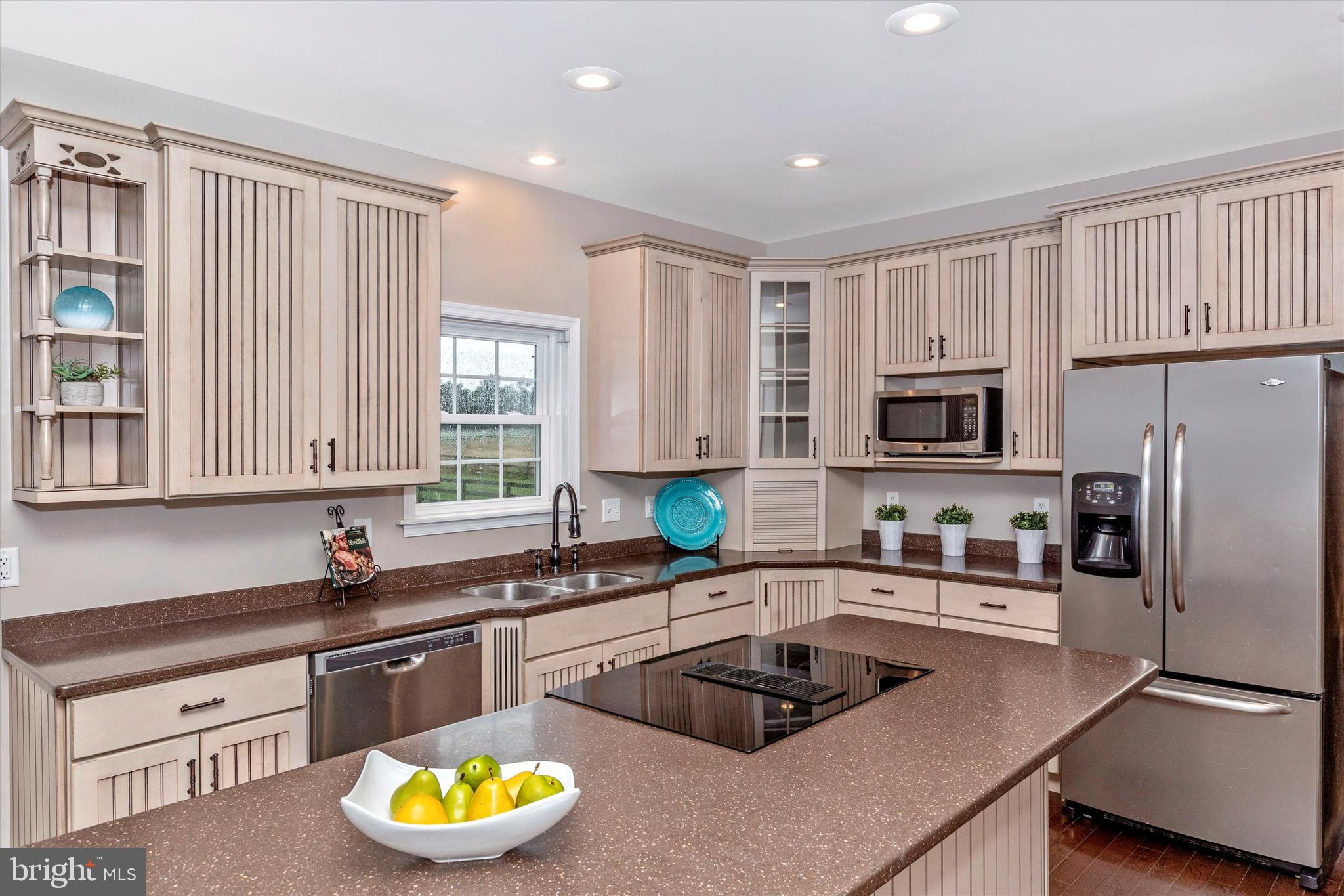 290 Krug Road Gettysburg, PA 17325 - Photo 24 of 73 Granite and stainless steel appliances