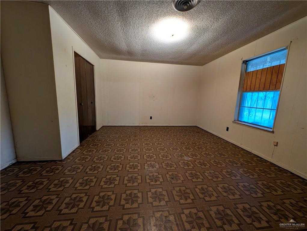 2012 Spring Glenn Avenue Mission, TX 78572 - Photo 10 of 20