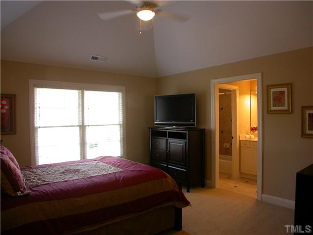 2208 Stonerose Circle Raleigh, NC 27606 - Photo 15 of 25