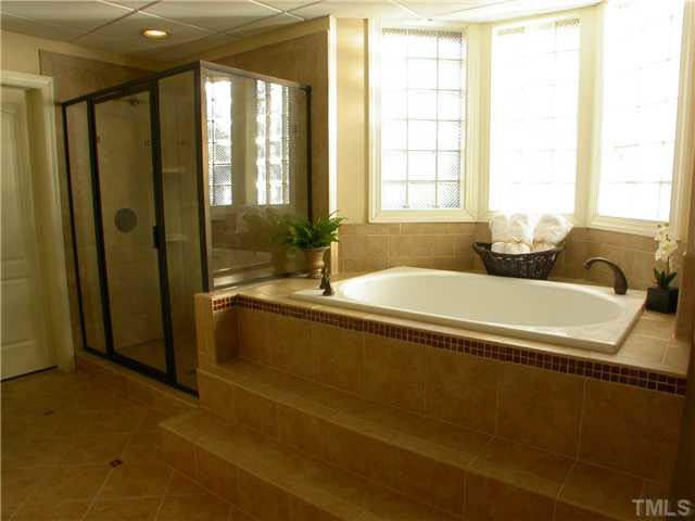 2208 Stonerose Circle Raleigh, NC 27606 - Photo 18 of 25