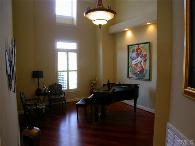 2208 Stonerose Circle Raleigh, NC 27606 - Photo 4 of 25