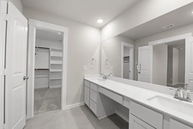 $239,990 | 2766 Mariposa Crk Drive, Unit 3, Rosharon, TX 77583