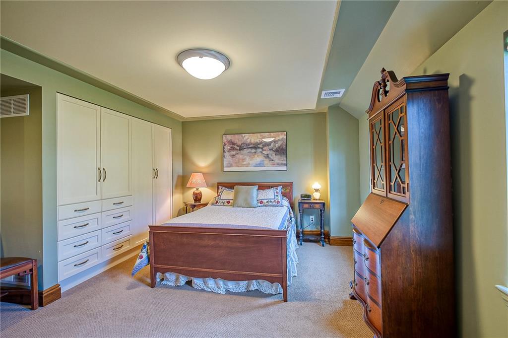 808 West Waldheim Road Fox Chapel, PA 15215 - Photo 20 of 25 Gallery Image 20