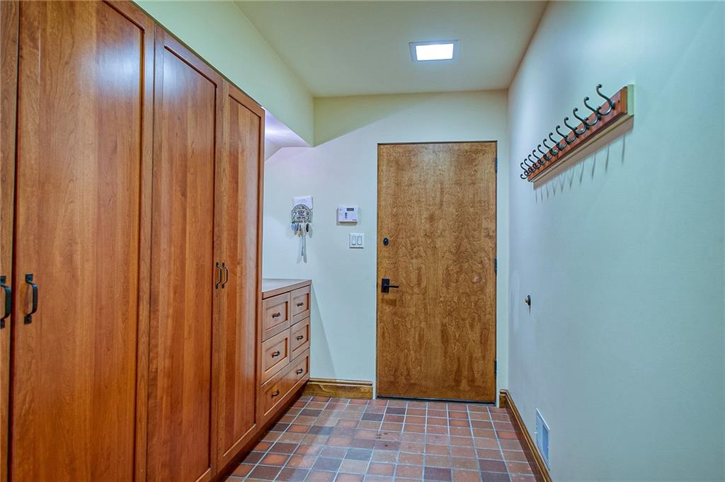 808 West Waldheim Road Fox Chapel, PA 15215 - Photo 9 of 25 Gallery Image 9