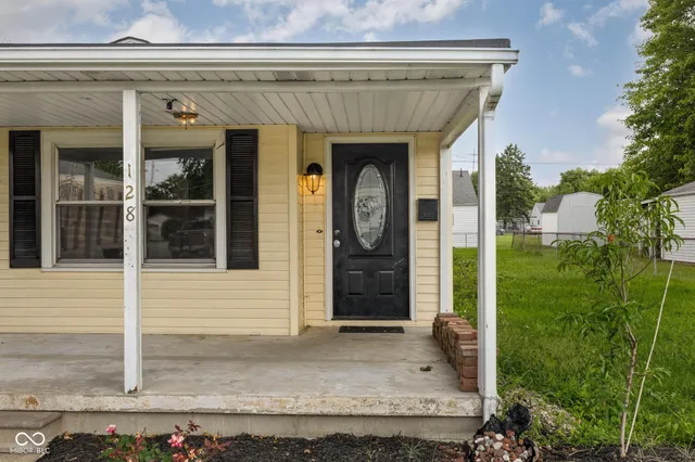 $129,900 | 128 East 36th Street, Anderson, IN 46013