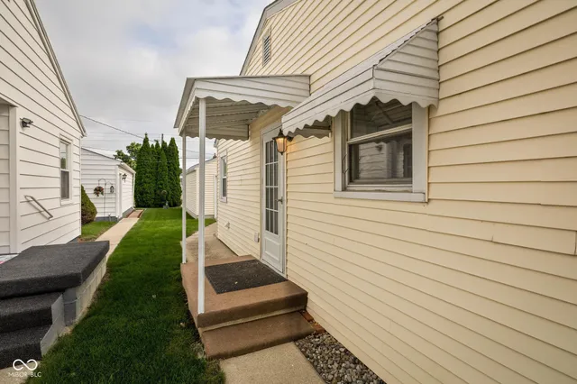 $129,900 | 128 East 36th Street, Anderson, IN 46013
