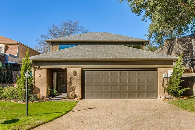$695,000 | 2 Crown Place, Richardson, TX 75080