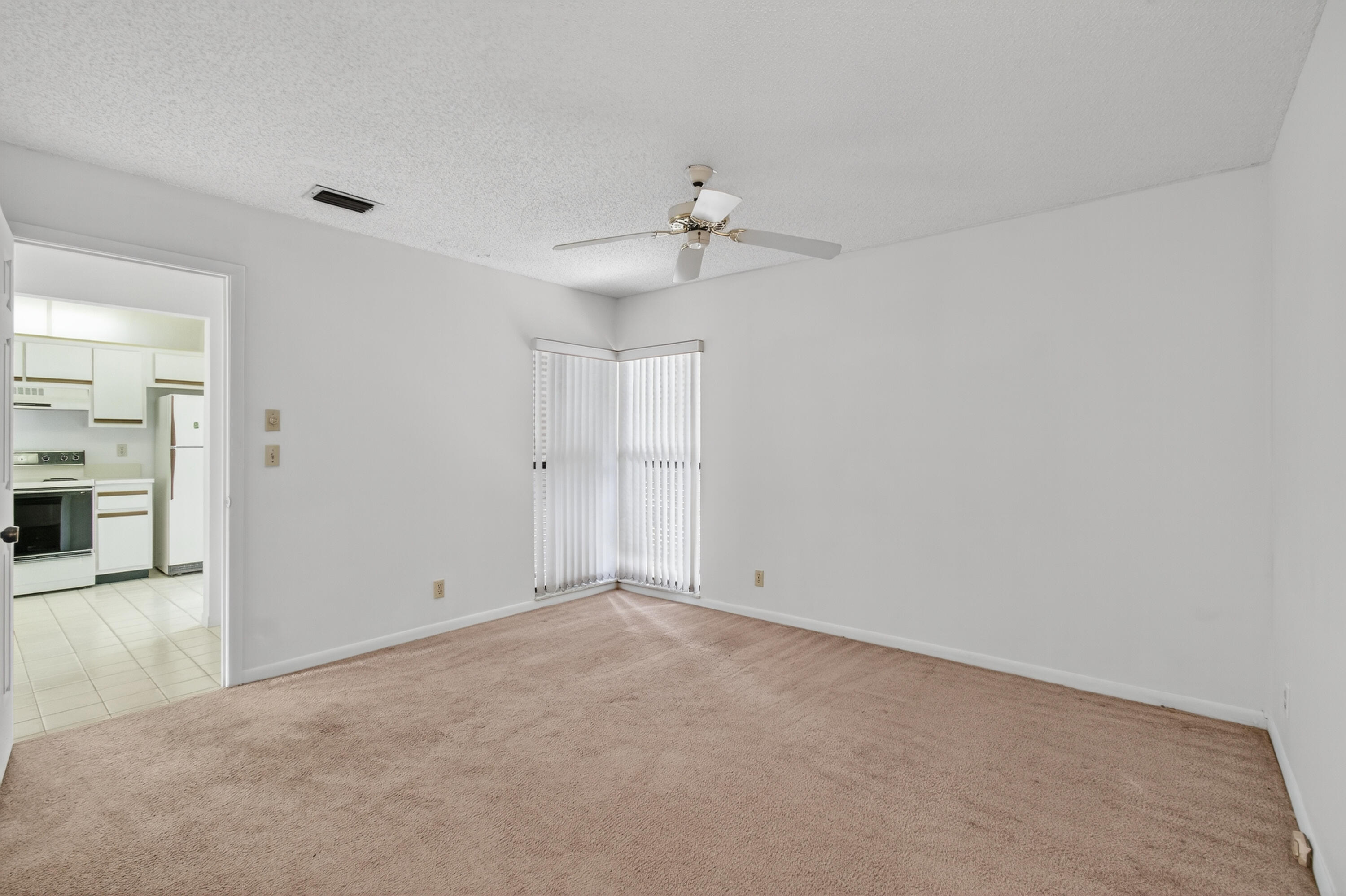 3939 Northeast 5th Avenue, Unit C203 Boca Raton, FL 33431 - Photo 7 of 30 27-print-018_DSC_8704