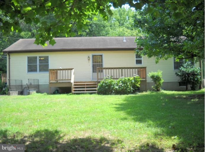 7100 Cedar Road Bowie, MD 20720 - Photo 5 of 7 Exterior (Rear)