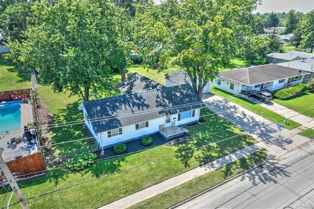 1715 West Ravina Park Road Decatur, IL 62526 - Photo 3 of 27 Gallery Image 3