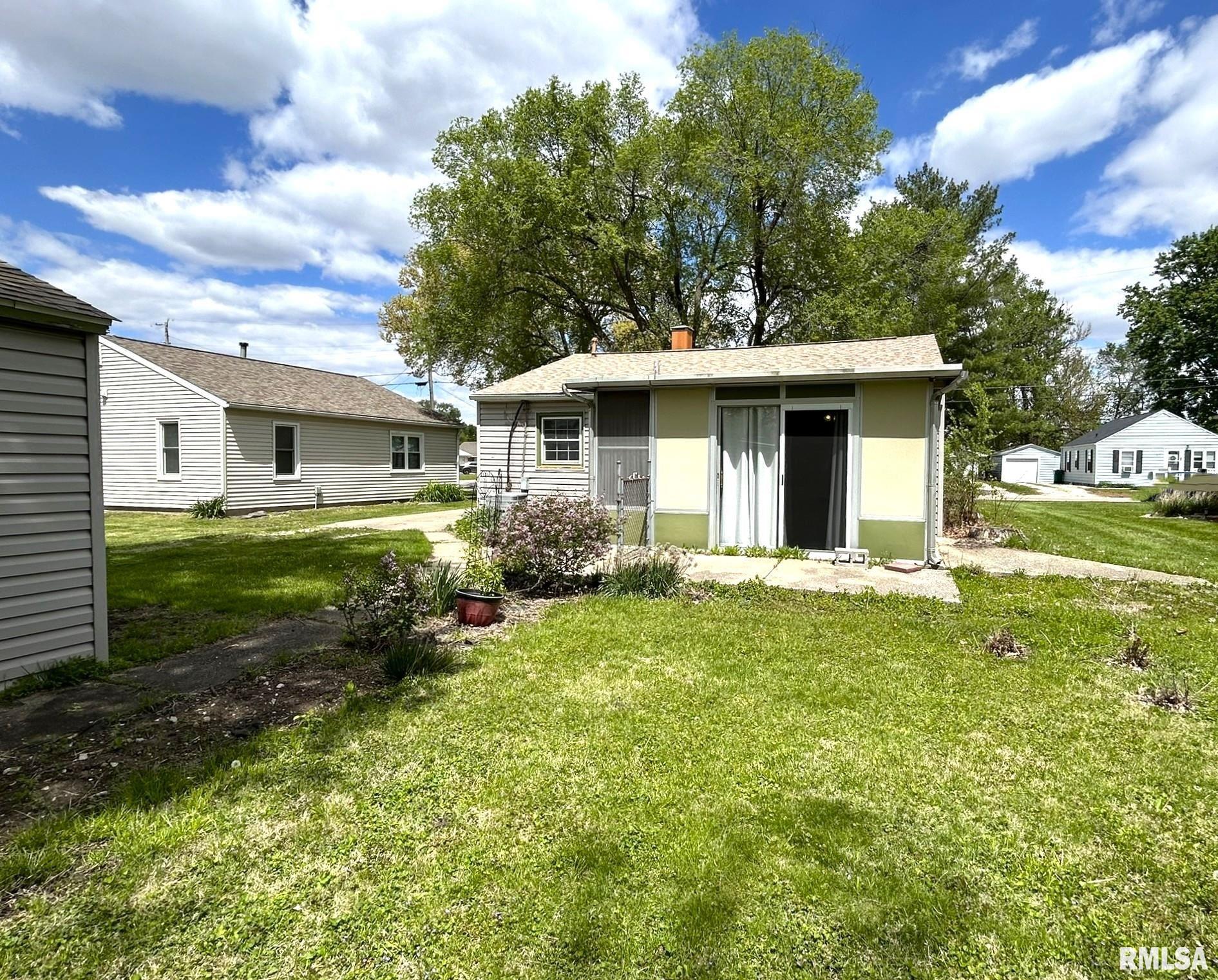 874 Frank Street Galesburg, IL 61401 - Photo 6 of 21