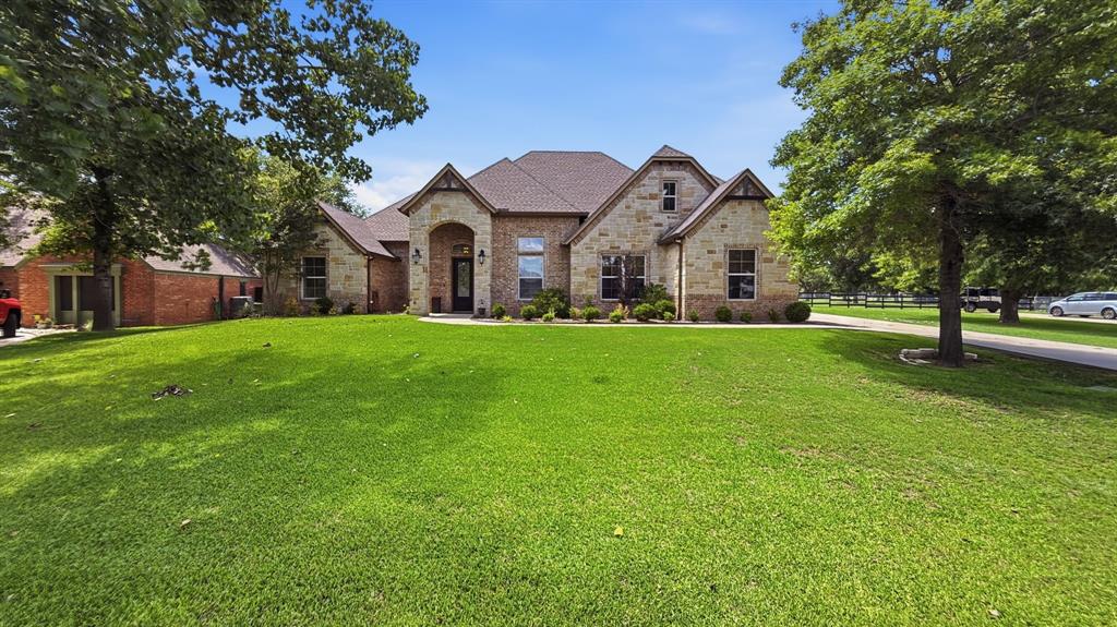 9709 Bellechase Road Granbury, TX 76049 - Photo 2 of 38