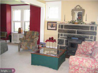 1272 Manor Road Havertown, PA 19083 - Photo 2 of 6