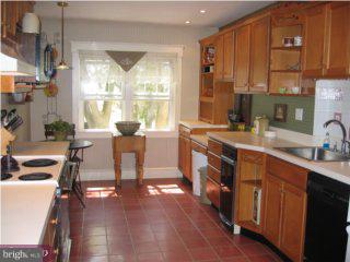 1272 Manor Road Havertown, PA 19083 - Photo 4 of 6