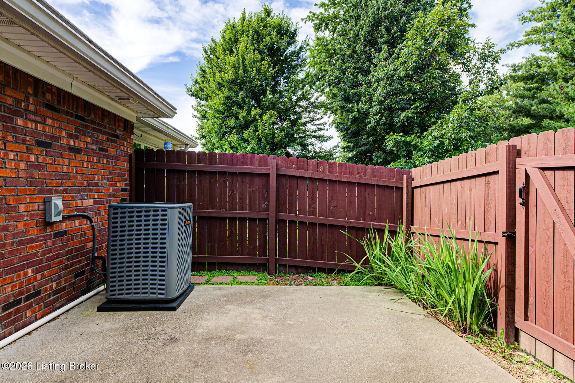 6418 Renate Road, Unit 6418 Louisville, KY 40291 - Photo 11 of 19 GSP-6418 Renate Rd-12