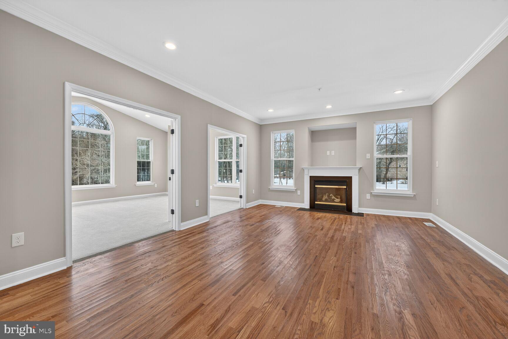 15621 Jamies Way Accokeek, MD 20607 - Photo 5 of 15 Spacious Living Room