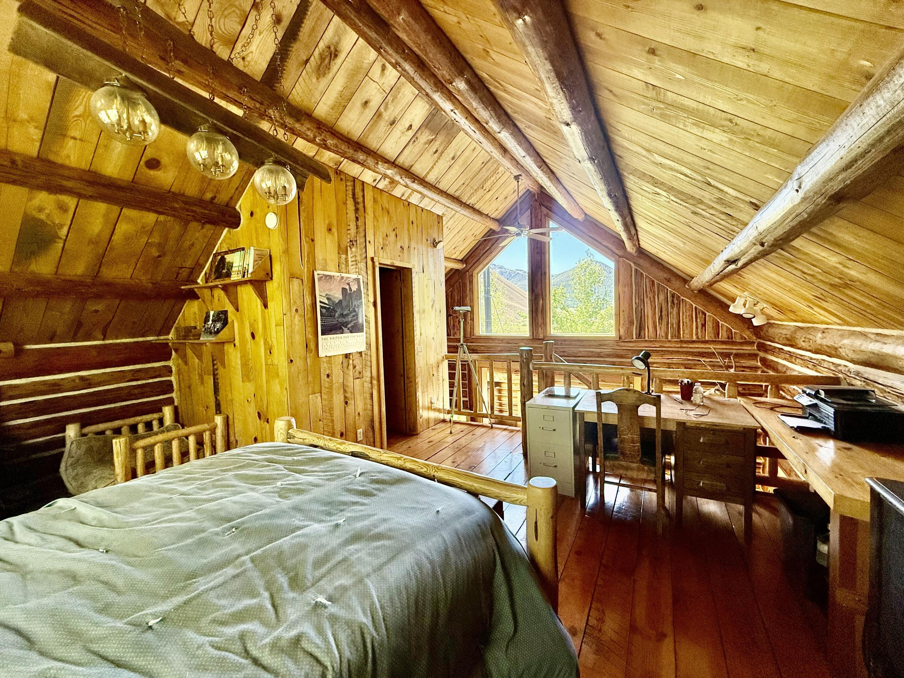 4299 North Fork Road Mackay, ID 83251 - Photo 18 of 27 Primary bedroom from the back