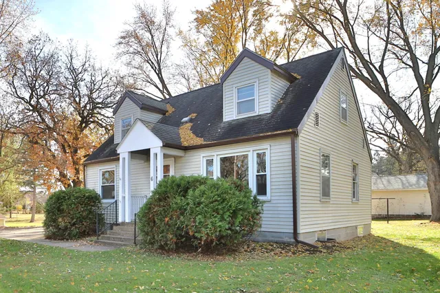$199,900 | 6 Cherry Avenue, Little Falls, MN 56345