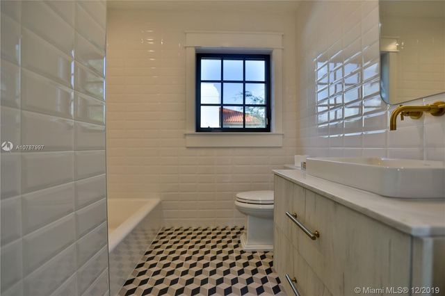 $1,600,000 | 2516 Alhambra Circle, Coral Gables, FL 33134