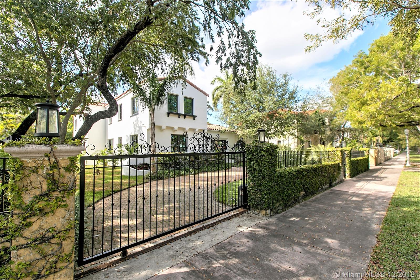 2516 Alhambra Circle Coral Gables, FL 33134 - Photo 27 of 30