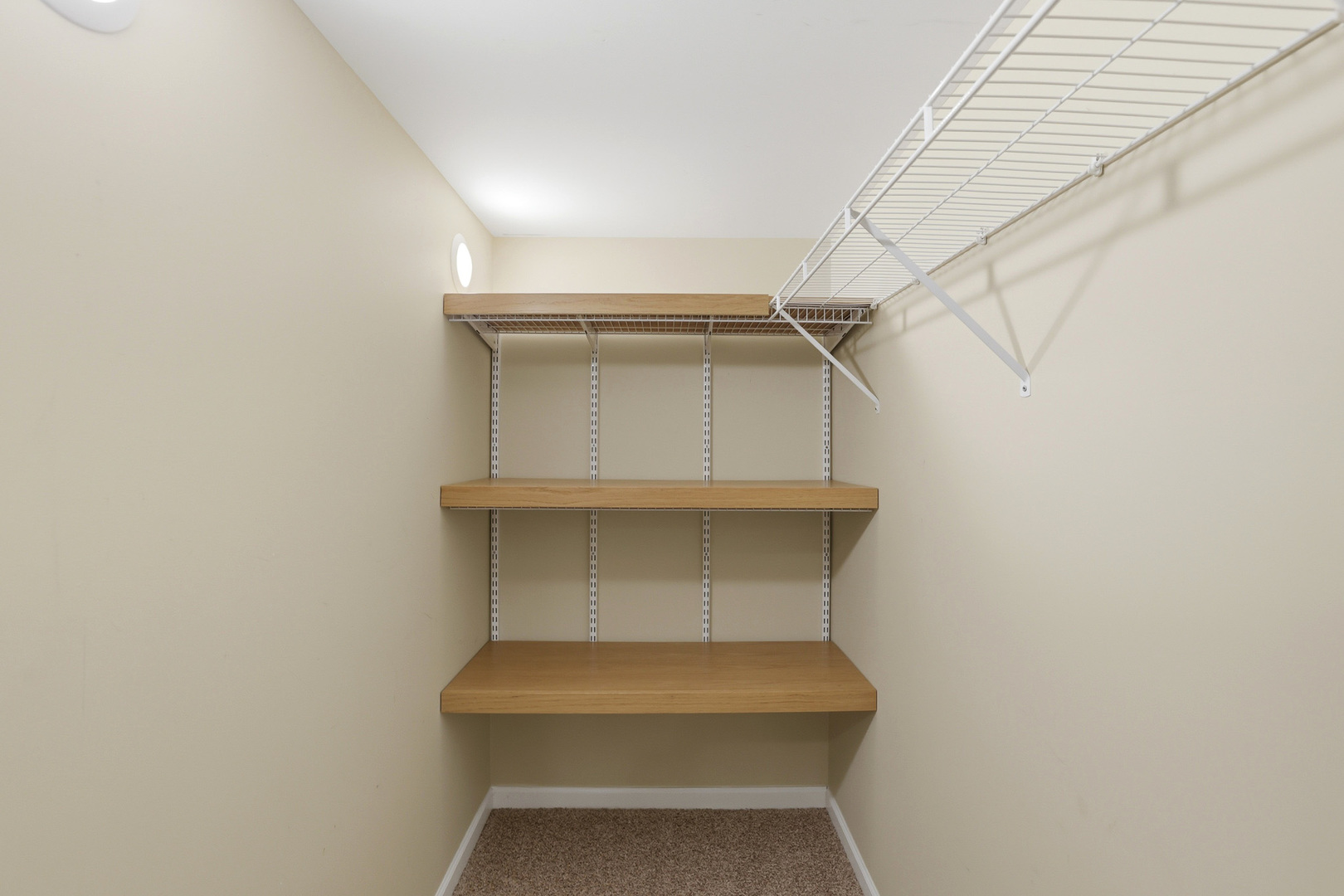 400 Willow Road Lakemoor, IL 60051 - Photo 40 of 59