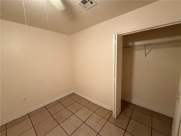 $1,400 | 3708 Shangri-La Drive, Chalmette, LA 70043