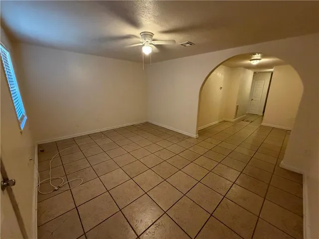 $1,400 | 3708 Shangri-La Drive, Chalmette, LA 70043