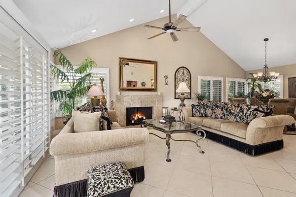 $609,900 | 9 Acapulco Drive, Palm Desert, CA 92260
