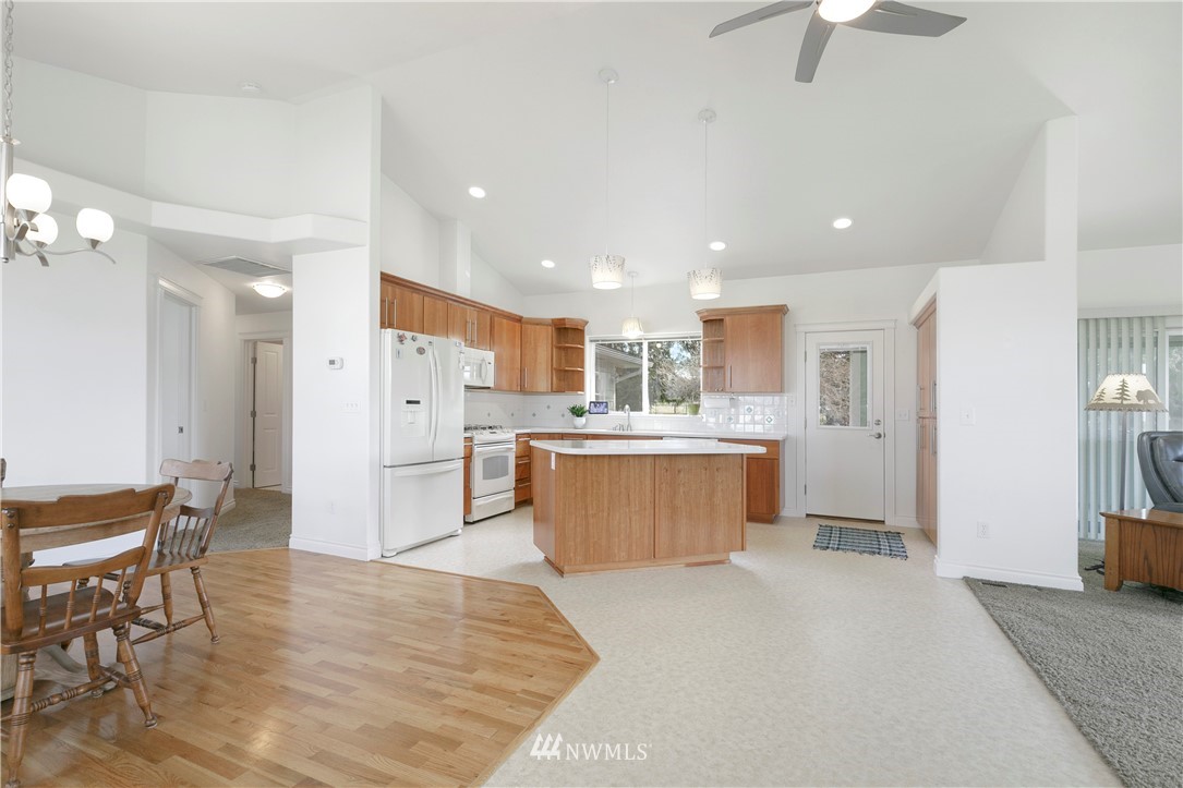 331 Schlagel Road Yakima, WA 98901 - Photo 15 of 36