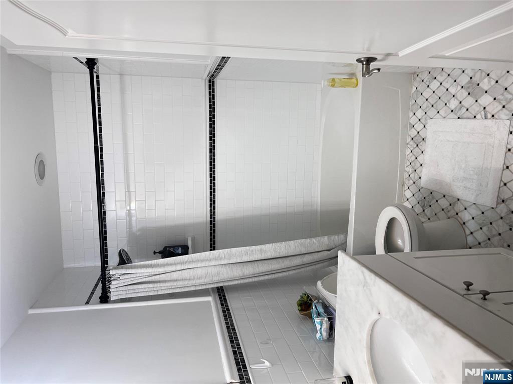 114 Grove Avenue, Unit 2 Maywood, NJ 07607 - Photo 10 of 12