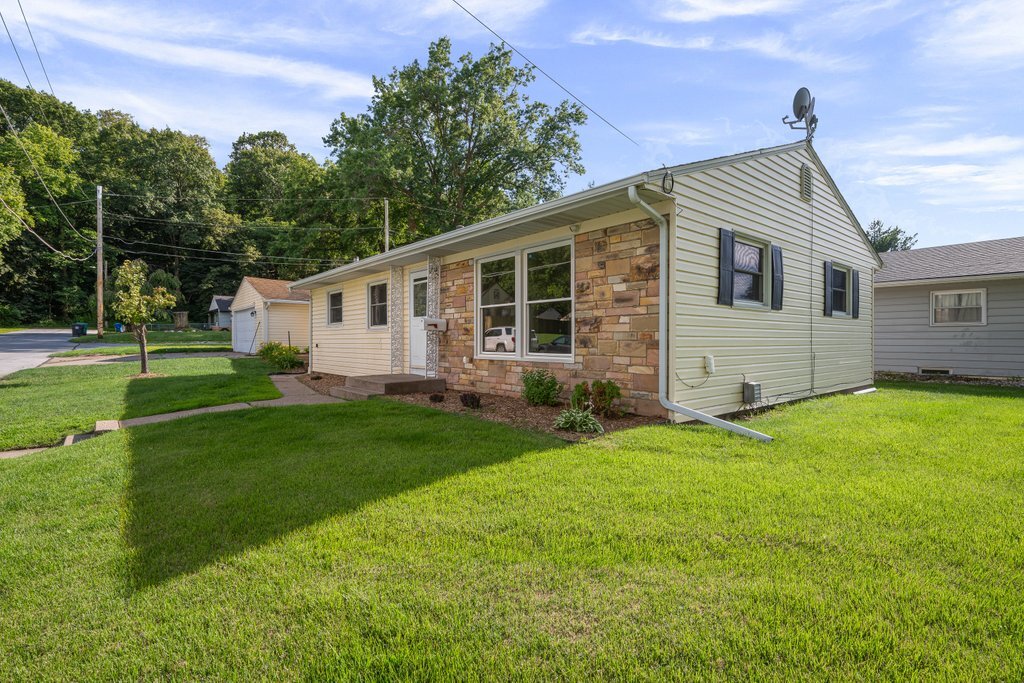 501 38th Street Moline, IL 61265 - Photo 32 of 32