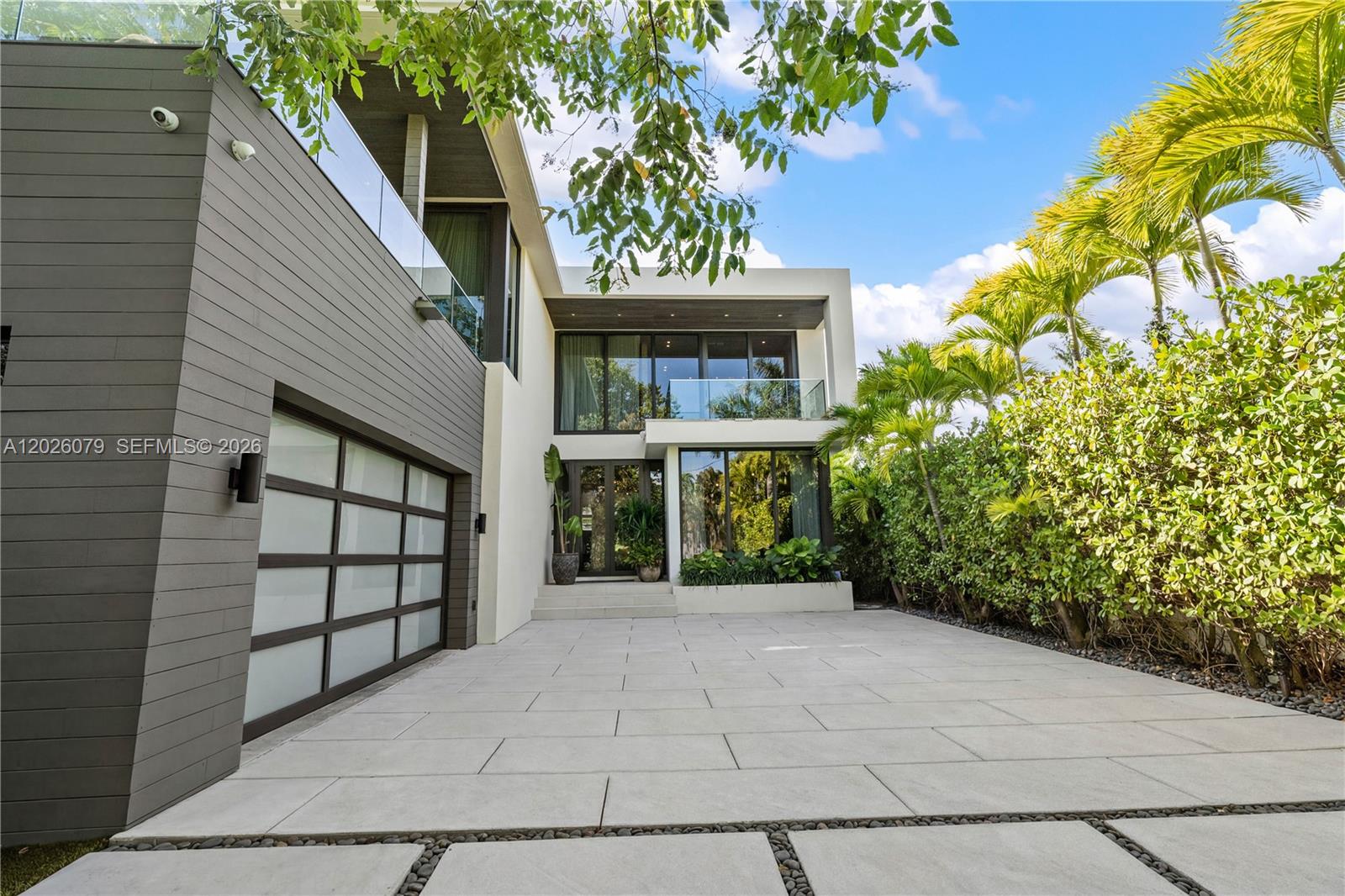 5061 North Bay Road Miami Beach, FL 33140 - Photo 60 of 63