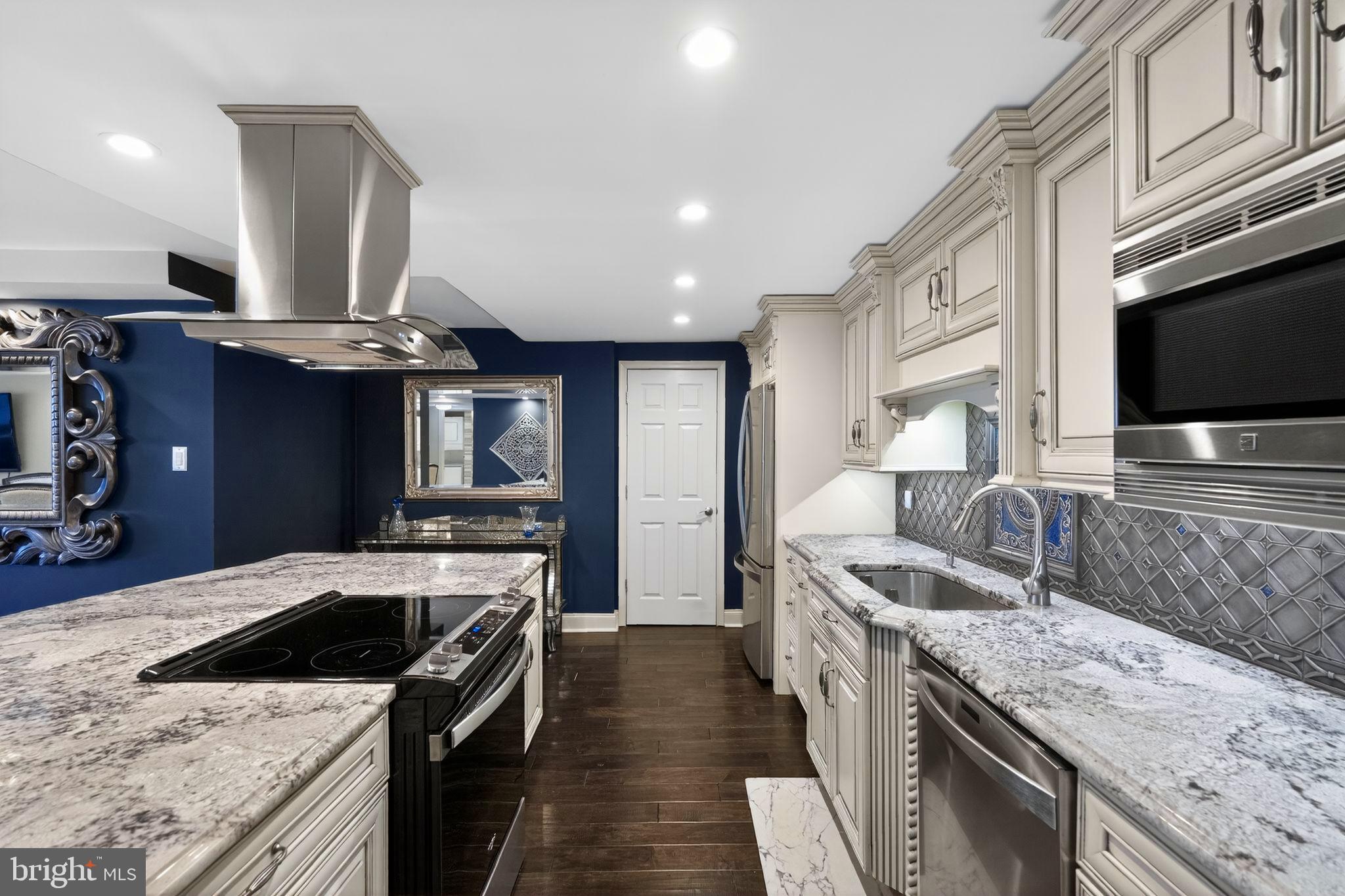 1420 Locust Street, Unit 31I Philadelphia, PA 19102 - Photo 3 of 25