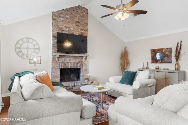 $2,300 | 401 Pinto Street, Lafayette, LA 70506