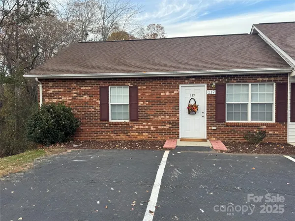 $178,500 | 117 24th Street Northwest, Hickory, NC 28601