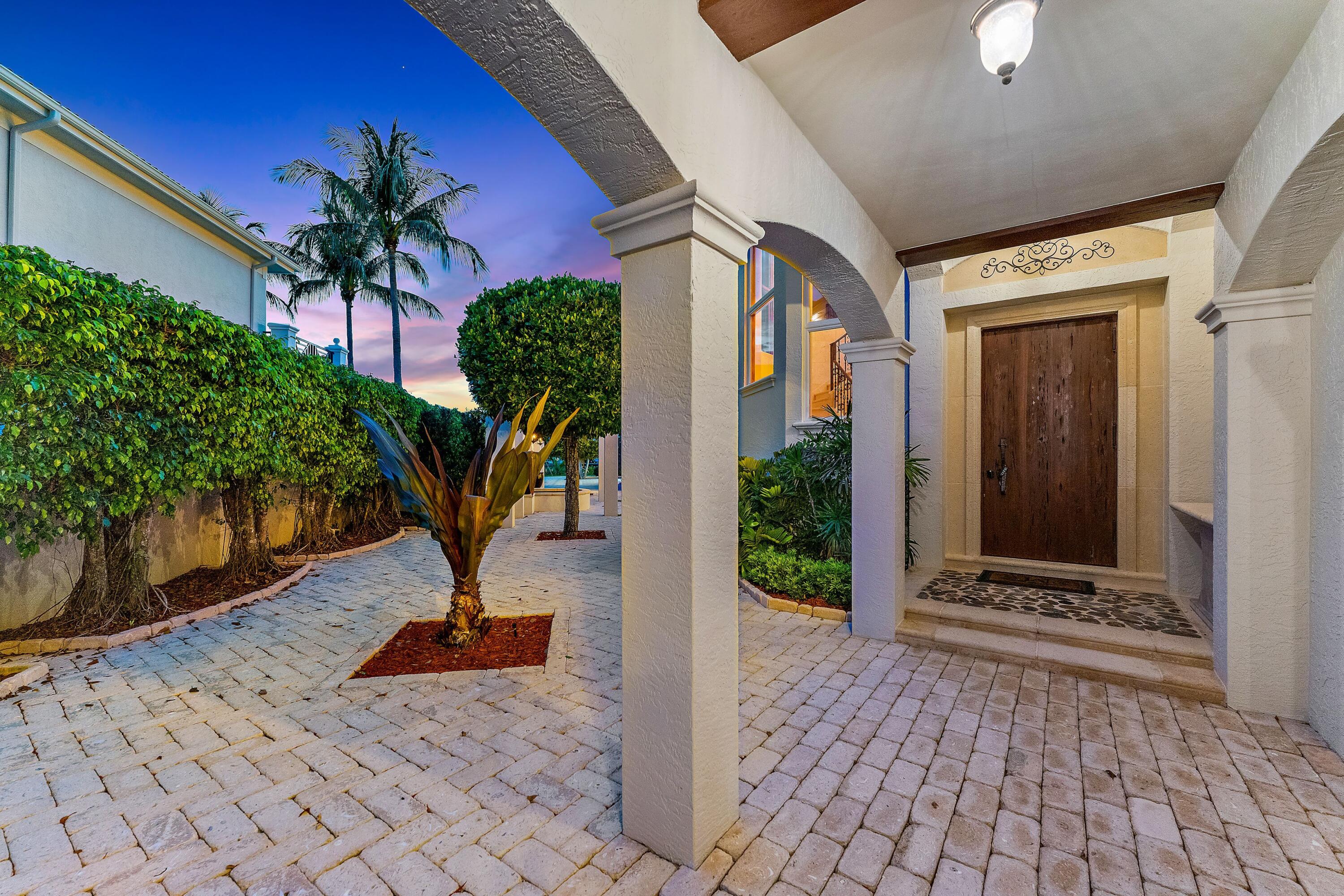 18970 Southeast County Line Road Jupiter, FL 33469 - Photo 12 of 52 2A41E083-1E3C-4563-8D08-2971D8FFEE71