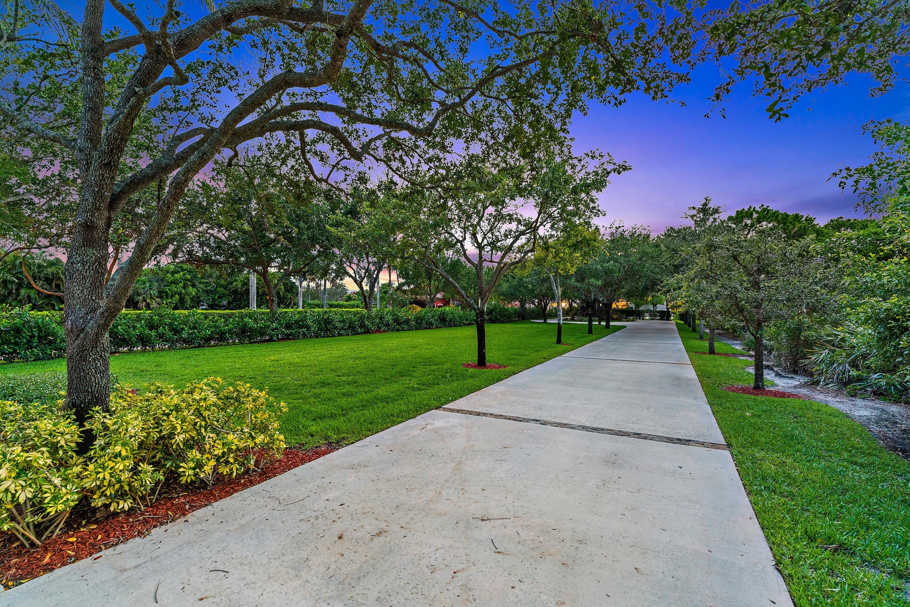 18970 Southeast County Line Road Jupiter, FL 33469 - Photo 7 of 52 4B1994A3-F26C-4BC2-9421-F6F77AB07A31