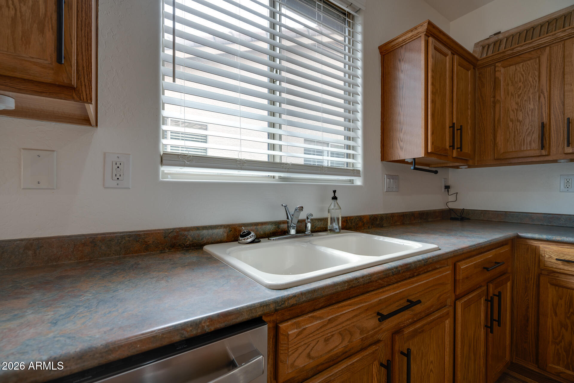 2557 West Bisbee Way Phoenix, AZ 85086 - Photo 14 of 52 Bisbee-16