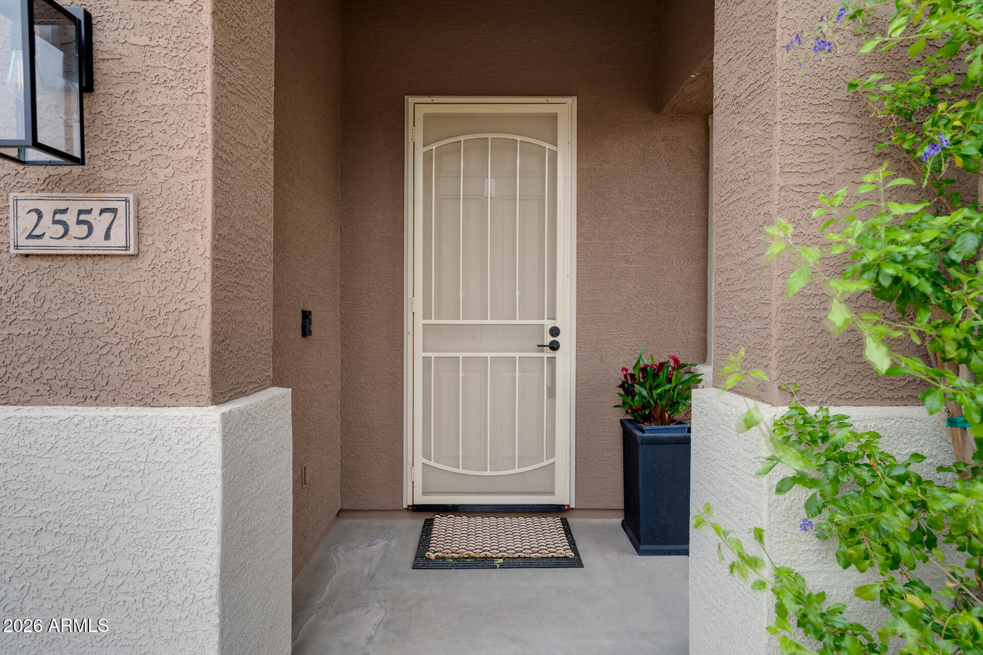 2557 West Bisbee Way Phoenix, AZ 85086 - Photo 3 of 52 Bisbee-5