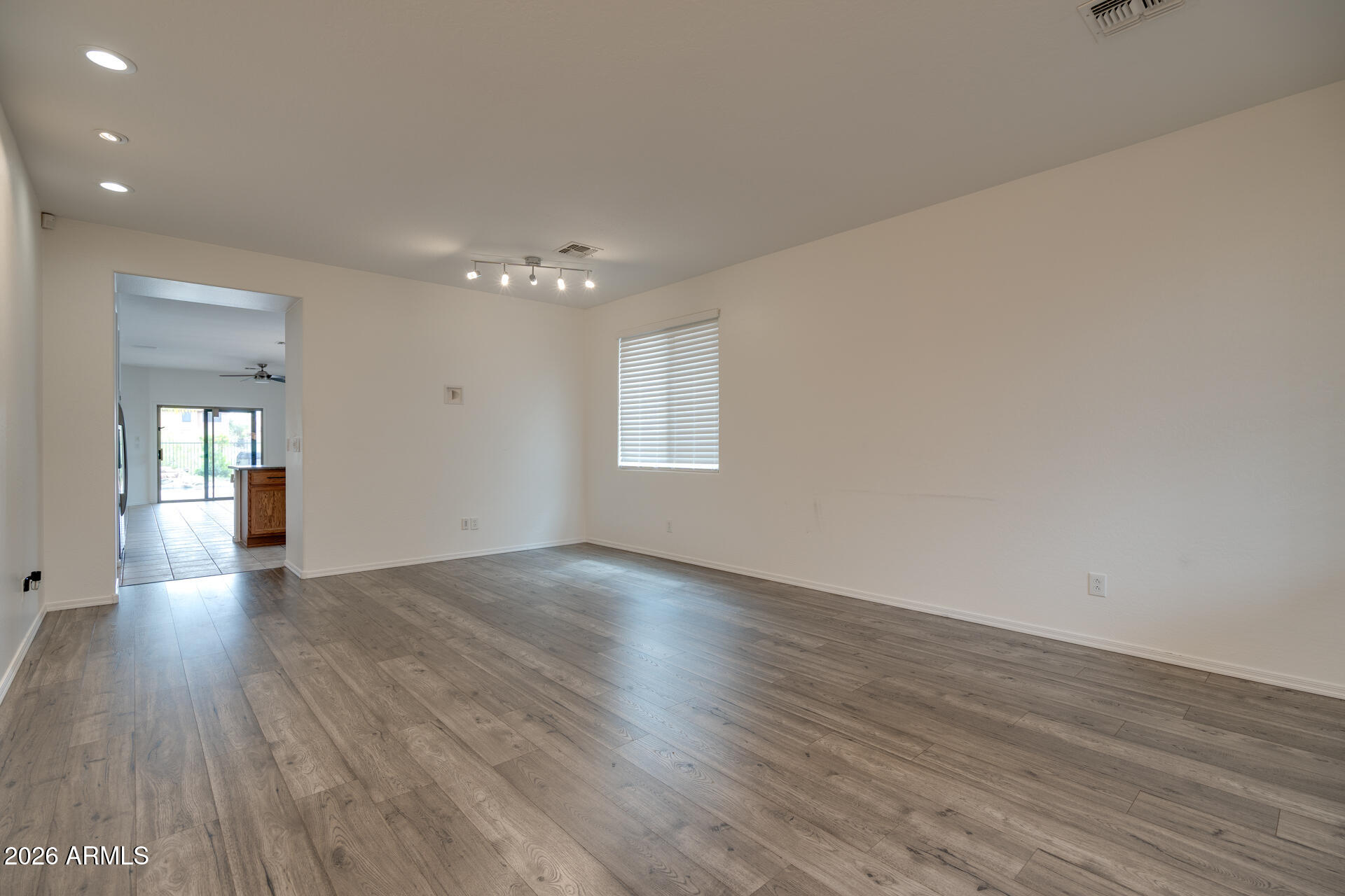 2557 West Bisbee Way Phoenix, AZ 85086 - Photo 4 of 52 Bisbee-6