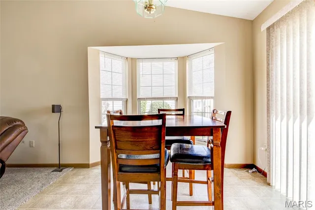 $199,000 | 446 Pheasant Lane, Moro, IL 62067