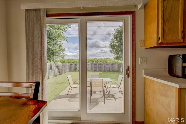 $199,000 | 446 Pheasant Lane, Moro, IL 62067