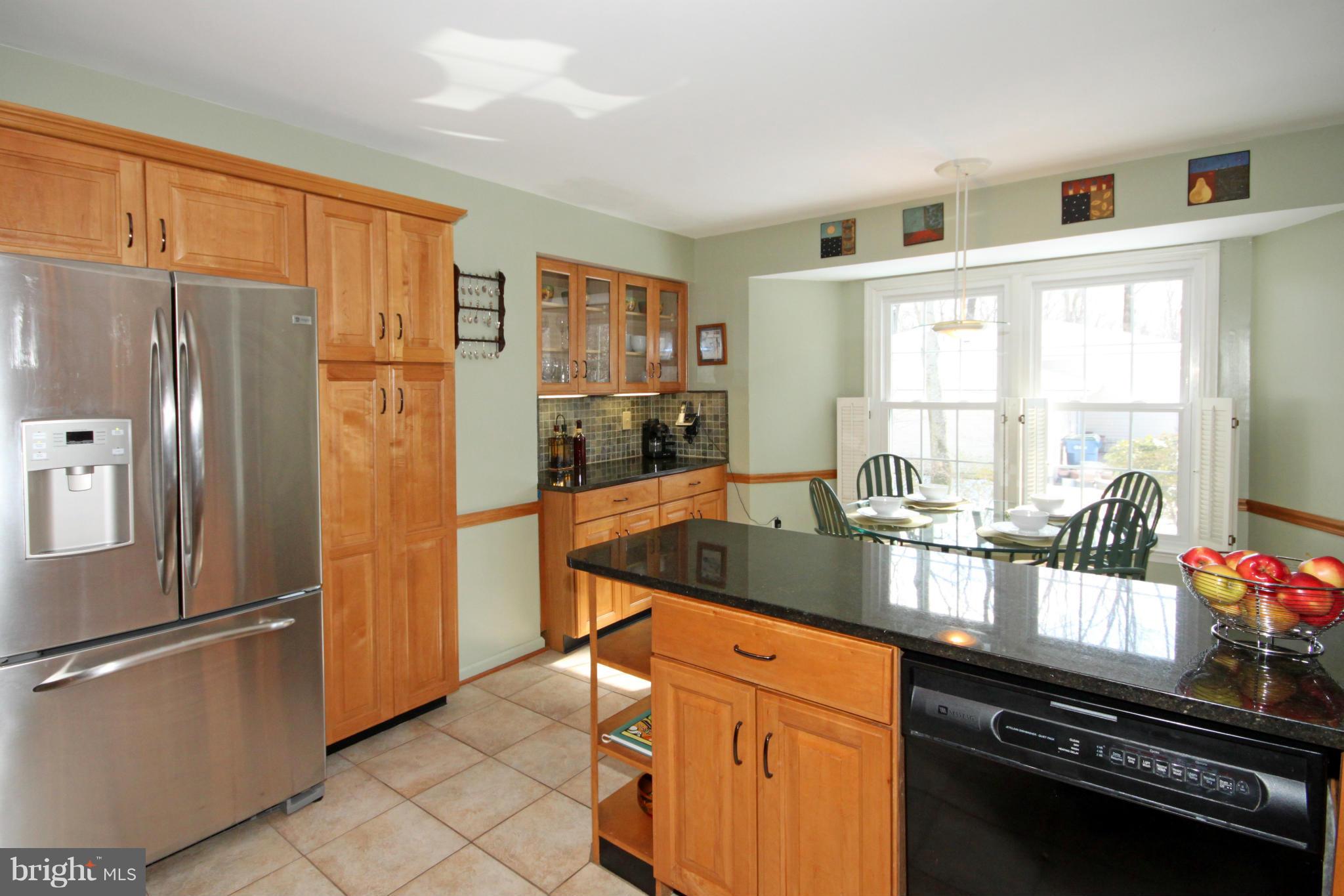 9212 Rockefeller Lane Springfield, VA 22153 - Photo 11 of 29 Kitchen