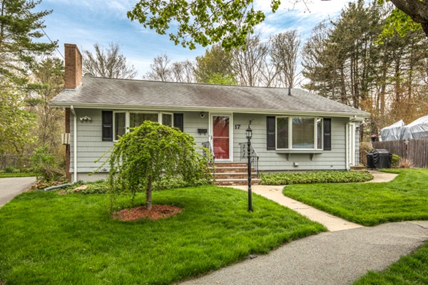 17 Robinson Road Beverly, MA 01915 - Photo 1 of 23