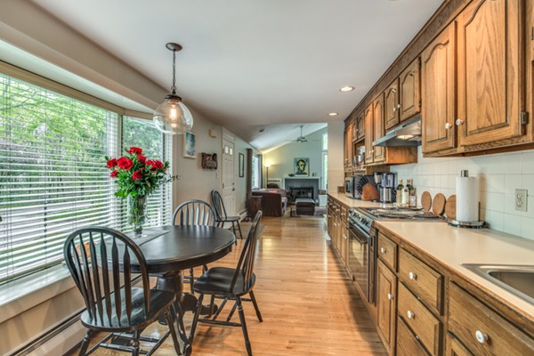 17 Robinson Road Beverly, MA 01915 - Photo 8 of 23